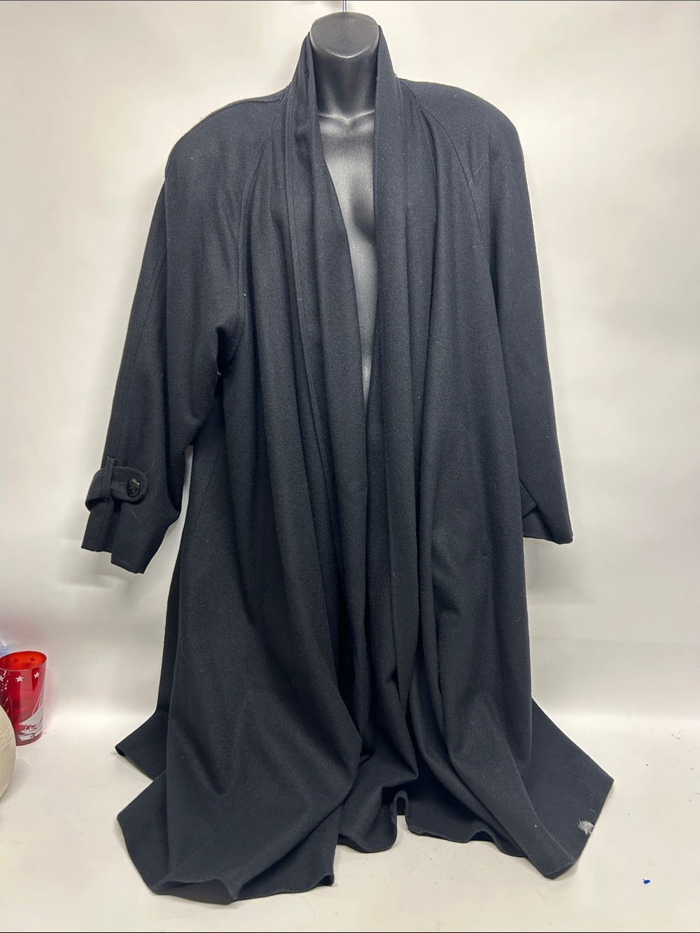 Portrait women’s vintage coat, large with pockets open front